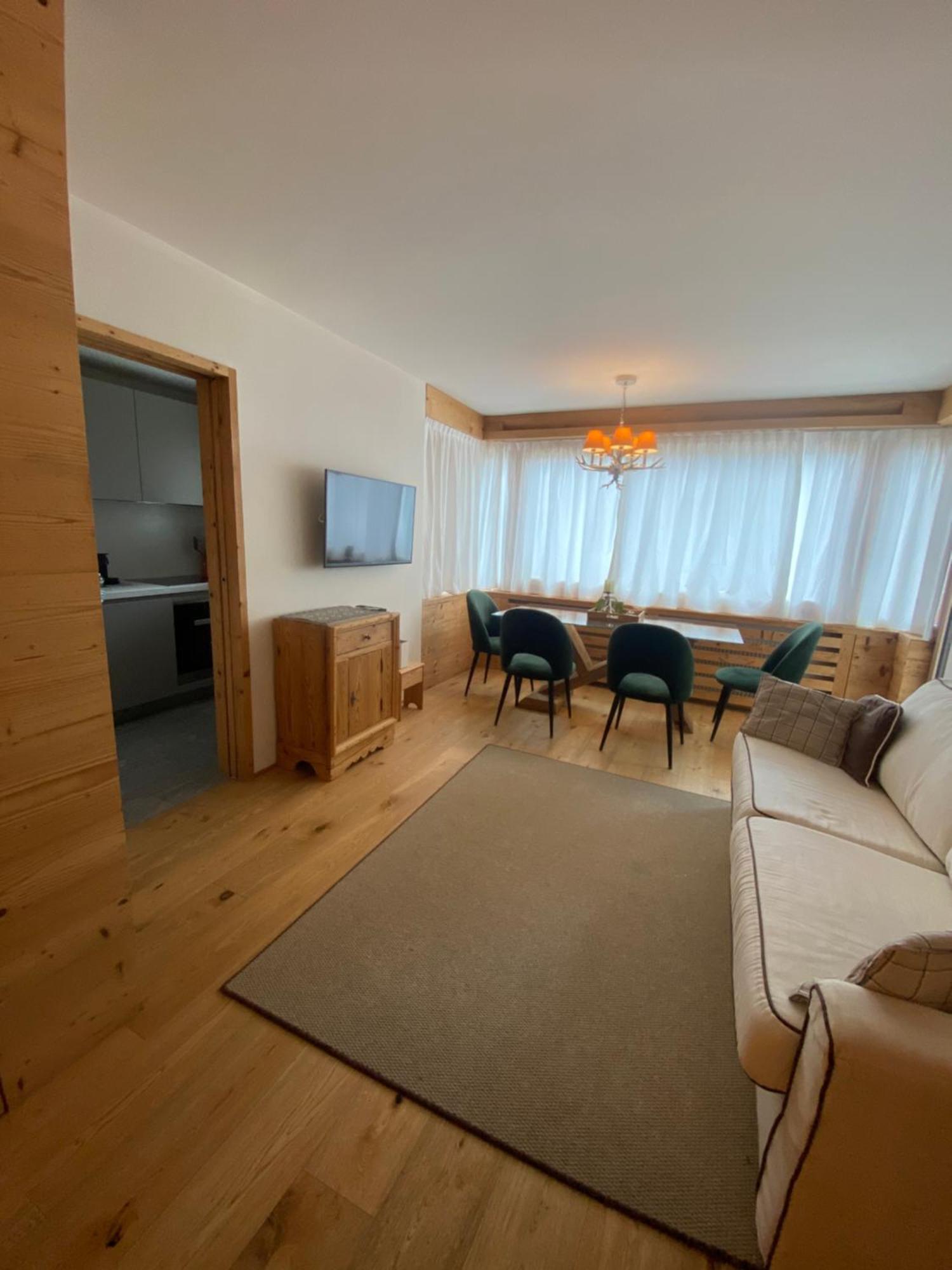 Bilocale Nuovo St. Moritz Chesa Arlas Exteriör bild